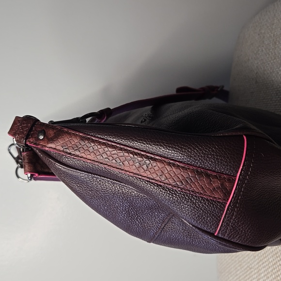Coach Exotic Trim Harley Hobo Bag F20917 Oxblood Color - Picture 5 of 11